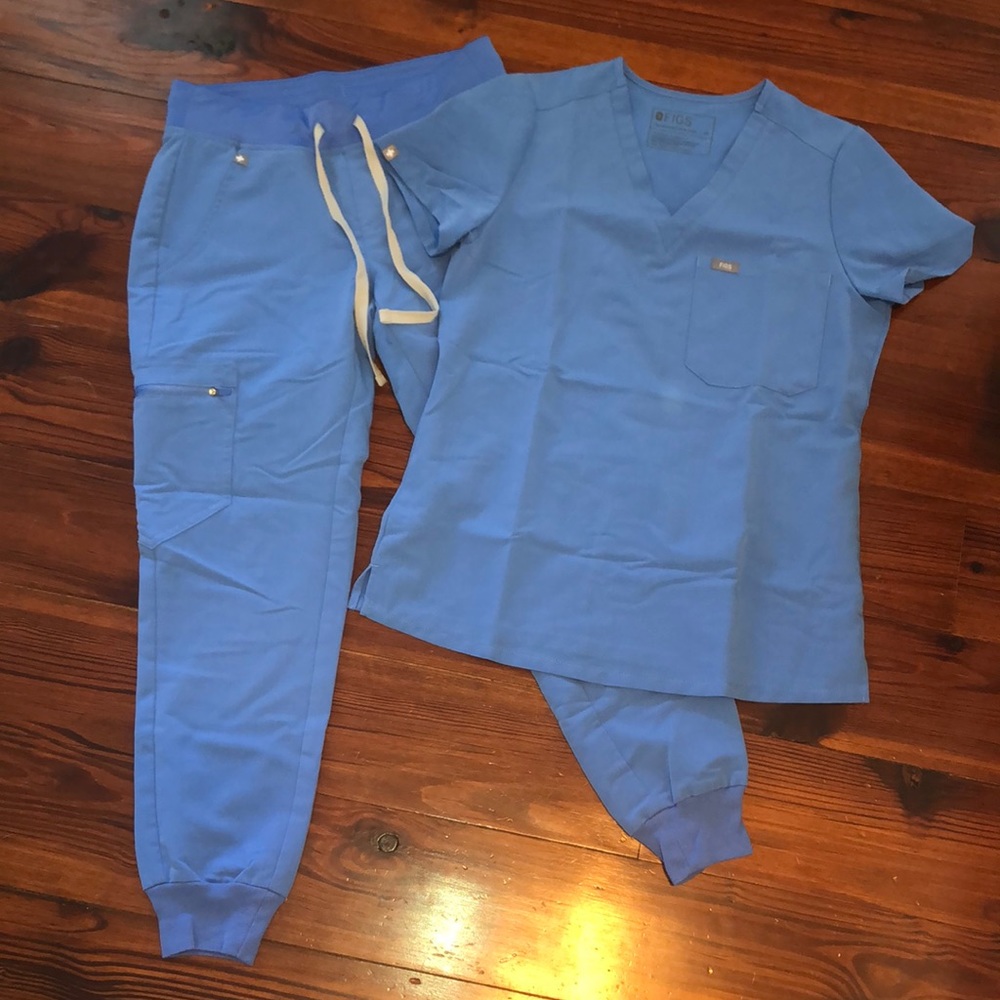 FIGS Set Ceil Blue Scrubs